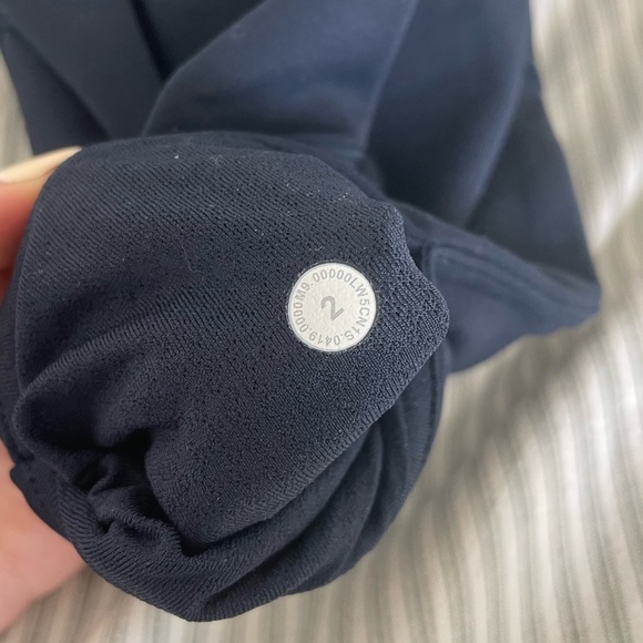 Lululemon To The Beat Tight 24” True Navy Size 2 - Picture 2 of 6